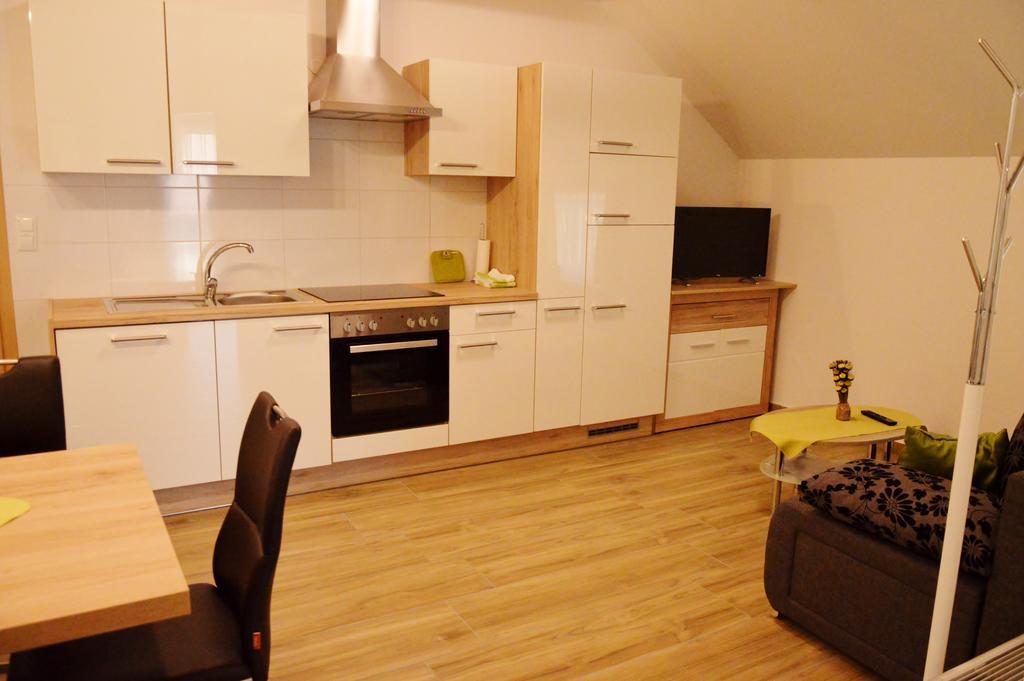 Turisticna Kmetija Cebelji Gradic Apartment Rogasovci Exterior photo