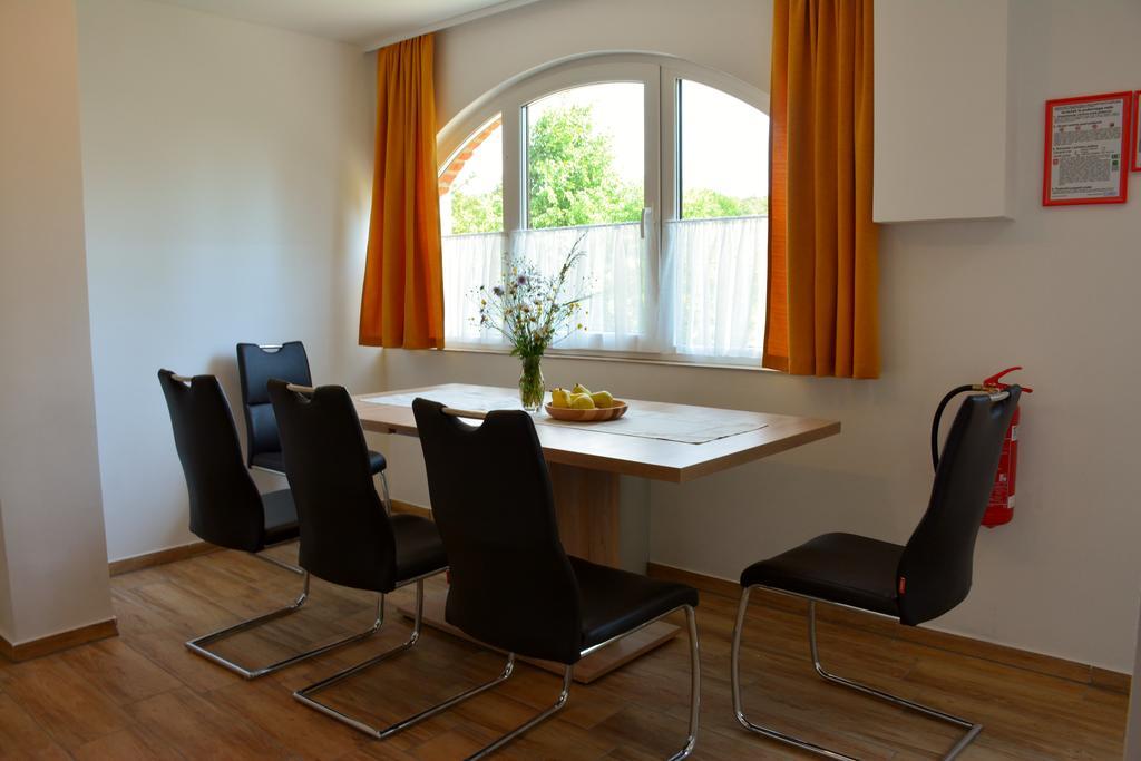 Turisticna Kmetija Cebelji Gradic Apartment Rogasovci Room photo